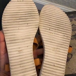 Report Shoes - Tan sandals. Report Shoes - Tan sandals.